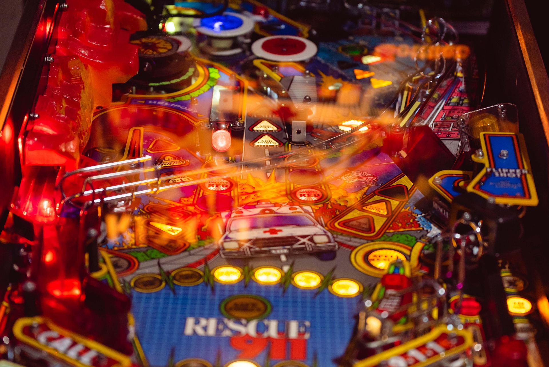 vladvictoria-pinball-game-4617526_1920